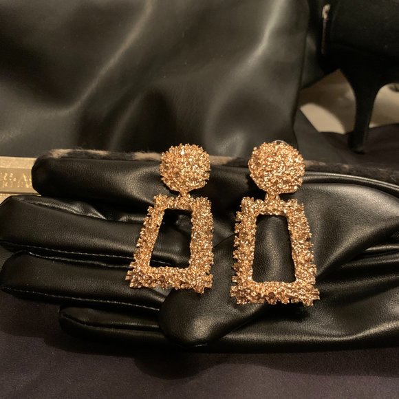 Designer Styled Hammered Shimmer Earrings - Picture 5 of 15